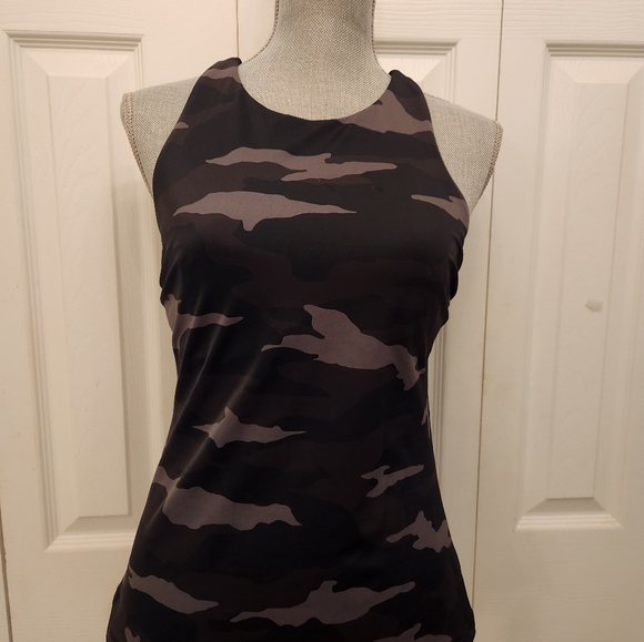 ATHLETA Freestyle Camo  Tankini Top - Picture 5 of 6